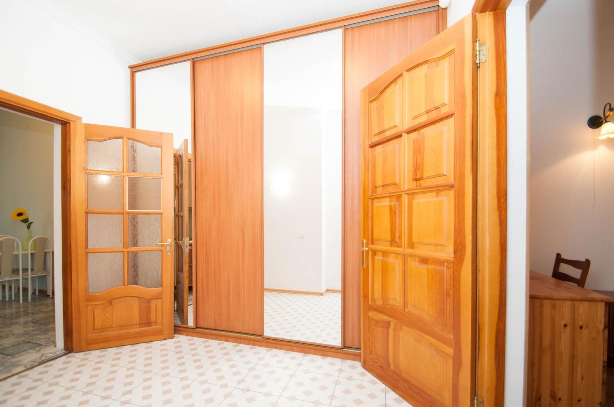 Apartments In The Center On Shota Rustaveli Kiev Rom bilde